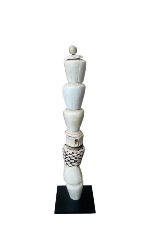 interieur-interieurstyling-kunstboeket-kunstbloemen-edelstenen-edelsteen-kristal-kristallen-hotelchique-interieur-interieurstyliste-gemstones-minerals-interiordesign-interior-interieur-accessoires-interieurdesign-chique-chiquewoonaccessoires-interieurstenen-edelstenen-bergkristal-woonaccessoires-woonwinkel-gelderland-bergkristal-hondenmand-hondenbed-boucle-hond-dogbed-vaas-potten-binnenpotten-buitenpotten-tuin-tuindecoratie-tuinpotten-beige