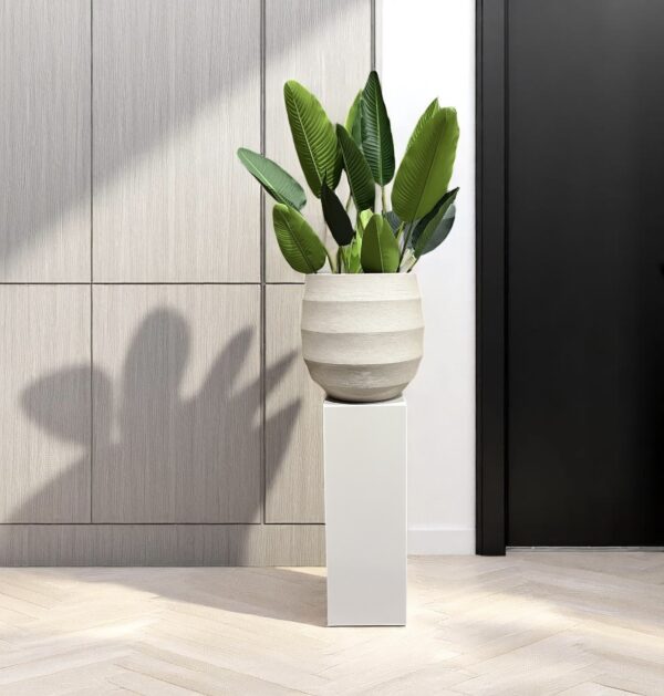 interieur-interieurstyling-kunstboeket-kunstbloemen-edelstenen-edelsteen-kristal-kristallen-hotelchique-interieur-interieurstyliste-gemstones-minerals-interiordesign-interior-interieur-accessoires-interieurdesign-chique-chiquewoonaccessoires-interieurstenen-edelstenen-bergkristal-woonaccessoires-woonwinkel-gelderland-bergkristal-hondenmand-hondenbed-boucle-hond-dogbed-vaas-potten-binnenpotten-buitenpotten-tuin-tuindecoratie-tuinpotten-beige