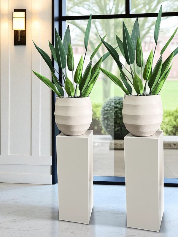 interieur-interieurstyling-kunstboeket-kunstbloemen-edelstenen-edelsteen-kristal-kristallen-hotelchique-interieur-interieurstyliste-gemstones-minerals-interiordesign-interior-interieur-accessoires-interieurdesign-chique-chiquewoonaccessoires-interieurstenen-edelstenen-bergkristal-woonaccessoires-woonwinkel-gelderland-bergkristal-hondenmand-hondenbed-boucle-hond-dogbed-vaas-potten-binnenpotten-buitenpotten-tuin-tuindecoratie-tuinpotten-beige