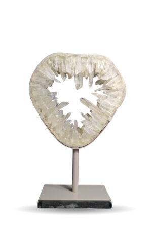 interieur-interieurstyling-kunstboeket-kunstbloemen-edelstenen-edelsteen-kristal-kristallen-hotelchique-interieur-interieurstyliste-gemstones-minerals-interiordesign-interior-interieur-accessoires-interieurdesign-chique-chiquewoonaccessoires-interieurstenen-edelstenen-bergkristal-woonaccessoires-woonwinkel-gelderland-bergkristal-hondenmand-hondenbed-boucle-hond-dogbed-vaas-potten-binnenpotten-buitenpotten-tuin-tuindecoratie-tuinpotten-beige