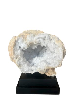 interieur-interieurstyling-kunstboeket-kunstbloemen-edelstenen-edelsteen-kristal-kristallen-hotelchique-interieur-interieurstyliste-gemstones-minerals-interiordesign-interior-interieur-accessoires-interieurdesign-chique-chiquewoonaccessoires-interieurstenen-edelstenen-bergkristal-woonaccessoires-woonwinkel-gelderland-bergkristal-hondenmand-hondenbed-boucle-hond-dogbed-vaas-potten-binnenpotten-buitenpotten-tuin-tuindecoratie-tuinpotten-beige