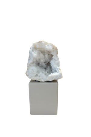 interieur-interieurstyling-kunstboeket-kunstbloemen-edelstenen-edelsteen-kristal-kristallen-hotelchique-interieur-interieurstyliste-gemstones-minerals-interiordesign-interior-interieur-accessoires-interieurdesign-chique-chiquewoonaccessoires-interieurstenen-edelstenen-bergkristal-woonaccessoires-woonwinkel-gelderland-bergkristal-hondenmand-hondenbed-boucle-hond-dogbed-vaas-potten-binnenpotten-buitenpotten-tuin-tuindecoratie-tuinpotten-beige