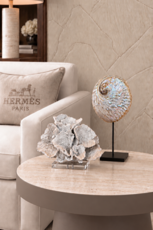 zijdenboeketten-zijdenboeket-interieur-interieurstyling-kunstboeket-kunstbloemen-edelstenen-edelsteen-kristal-kristallen-hotelchique-interieur-interieurstyliste-gemstones-minerals-interiordesign-interior-interieur-accessoires-interieurdesign-chique-chiquewoonaccessoires-interieurstenen-edelstenen-bergkristal-woonaccessoires-woonwinkel-gelderland-bergkristal-hondenmand-hondenbed-boucle-hond-dogbed-vaas-potten-binnenpotten-buitenpotten-tuin-tuindecoratie-tuinpotten-beige-bombyxx