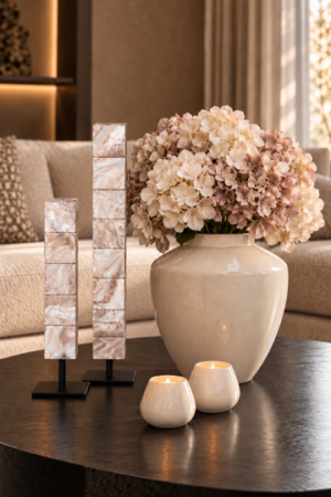 zijdenboeketten-zijdenboeket-interieur-interieurstyling-kunstboeket-kunstbloemen-edelstenen-edelsteen-kristal-kristallen-hotelchique-interieur-interieurstyliste-gemstones-minerals-interiordesign-interior-interieur-accessoires-interieurdesign-chique-chiquewoonaccessoires-interieurstenen-edelstenen-bergkristal-woonaccessoires-woonwinkel-gelderland-bergkristal-hondenmand-hondenbed-boucle-hond-dogbed-vaas-potten-binnenpotten-buitenpotten-tuin-tuindecoratie-tuinpotten-beige-bombyxx