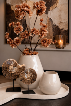 zijdenboeketten-zijdenboeket-interieur-interieurstyling-kunstboeket-kunstbloemen-edelstenen-edelsteen-kristal-kristallen-hotelchique-interieur-interieurstyliste-gemstones-minerals-interiordesign-interior-interieur-accessoires-interieurdesign-chique-chiquewoonaccessoires-interieurstenen-edelstenen-bergkristal-woonaccessoires-woonwinkel-gelderland-bergkristal-hondenmand-hondenbed-boucle-hond-dogbed-vaas-potten-binnenpotten-buitenpotten-tuin-tuindecoratie-tuinpotten-beige-bombyxx-nterieurstenen-agaat-quartz-bergkristal